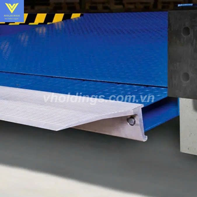 dock-leveler-Assa-Abloy