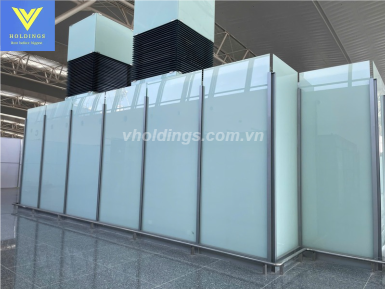 Vách kính tự đứng Bunka