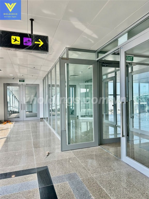 nha ga T2 mo rong khong gian thoang dang nho he vach kinh Bunka Nhat Ban