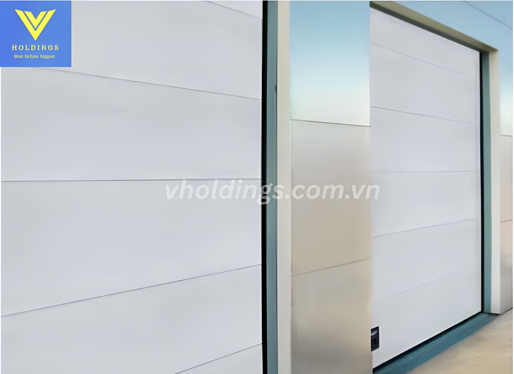Cửa trượt trần ASSA ABLOY – Lựa chọn hàng đầu cho kho bãi và nhà máy