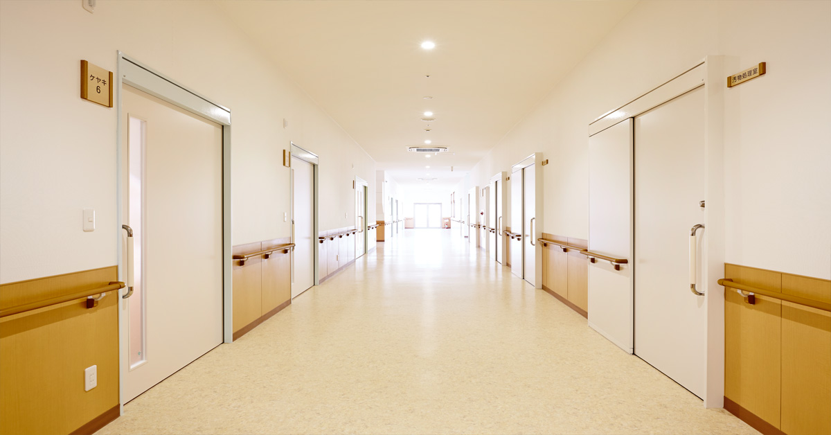 Semi-auto sliding door